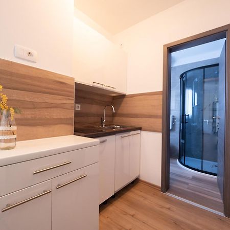Cozy Apartment With Breakfast On Request 1 Pula Bagian luar foto
