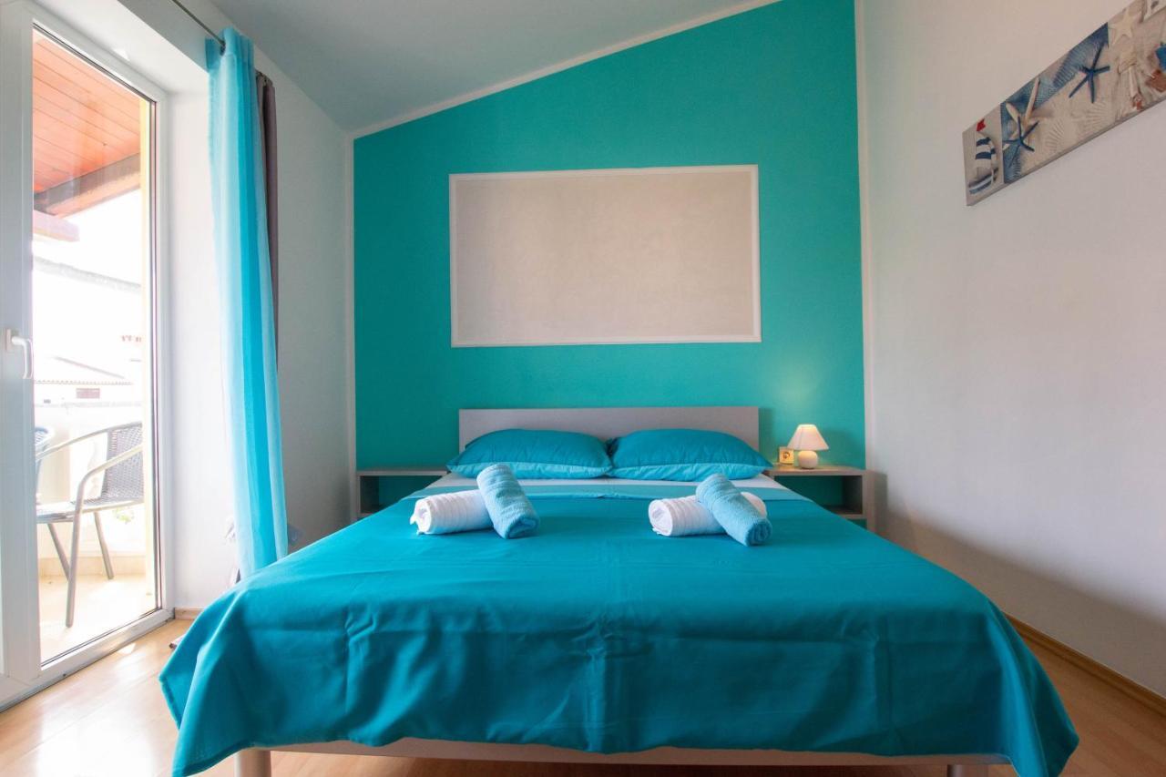 Cozy Apartment With Breakfast On Request 1 Pula Bagian luar foto