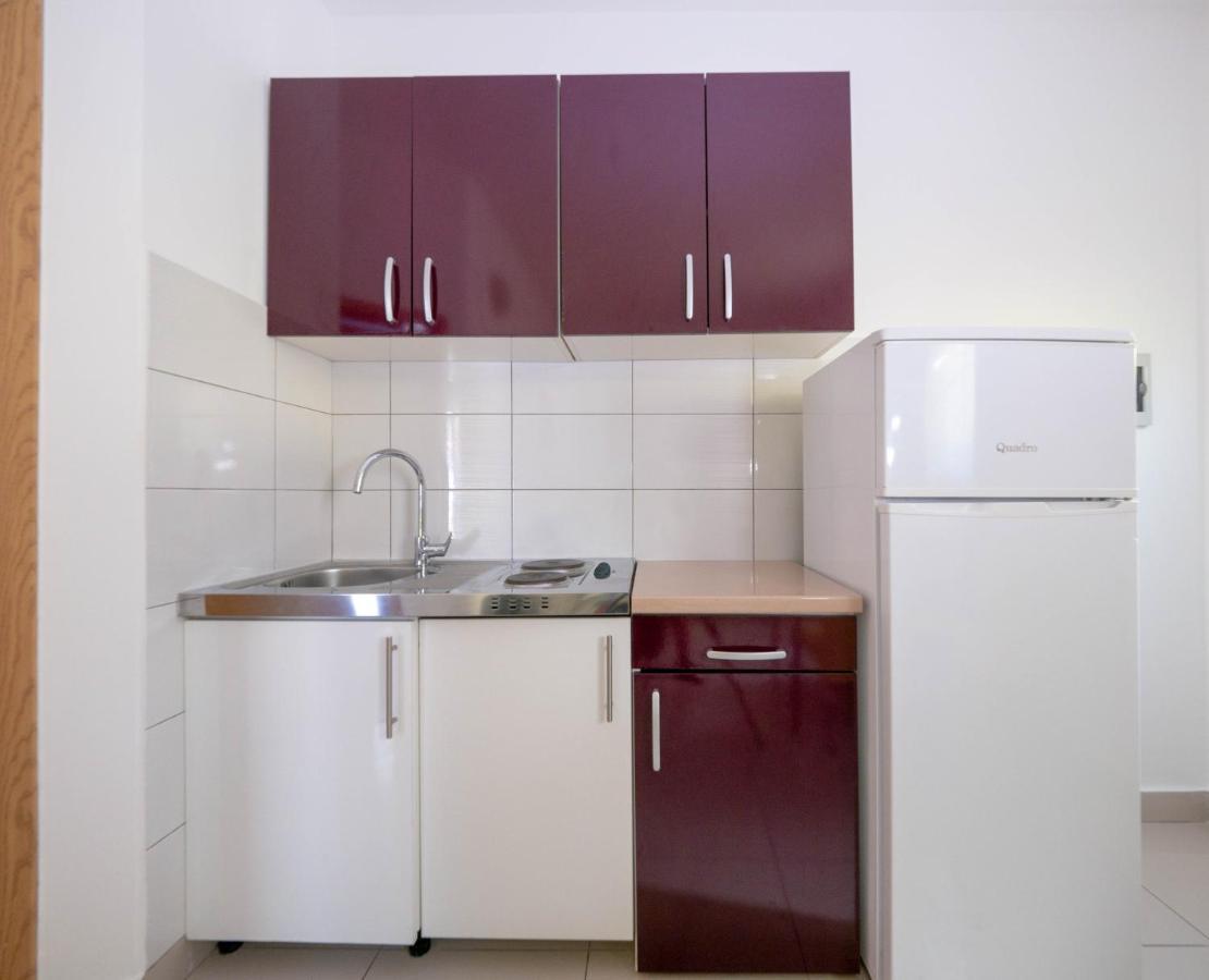 Cozy Apartment With Breakfast On Request 1 Pula Bagian luar foto
