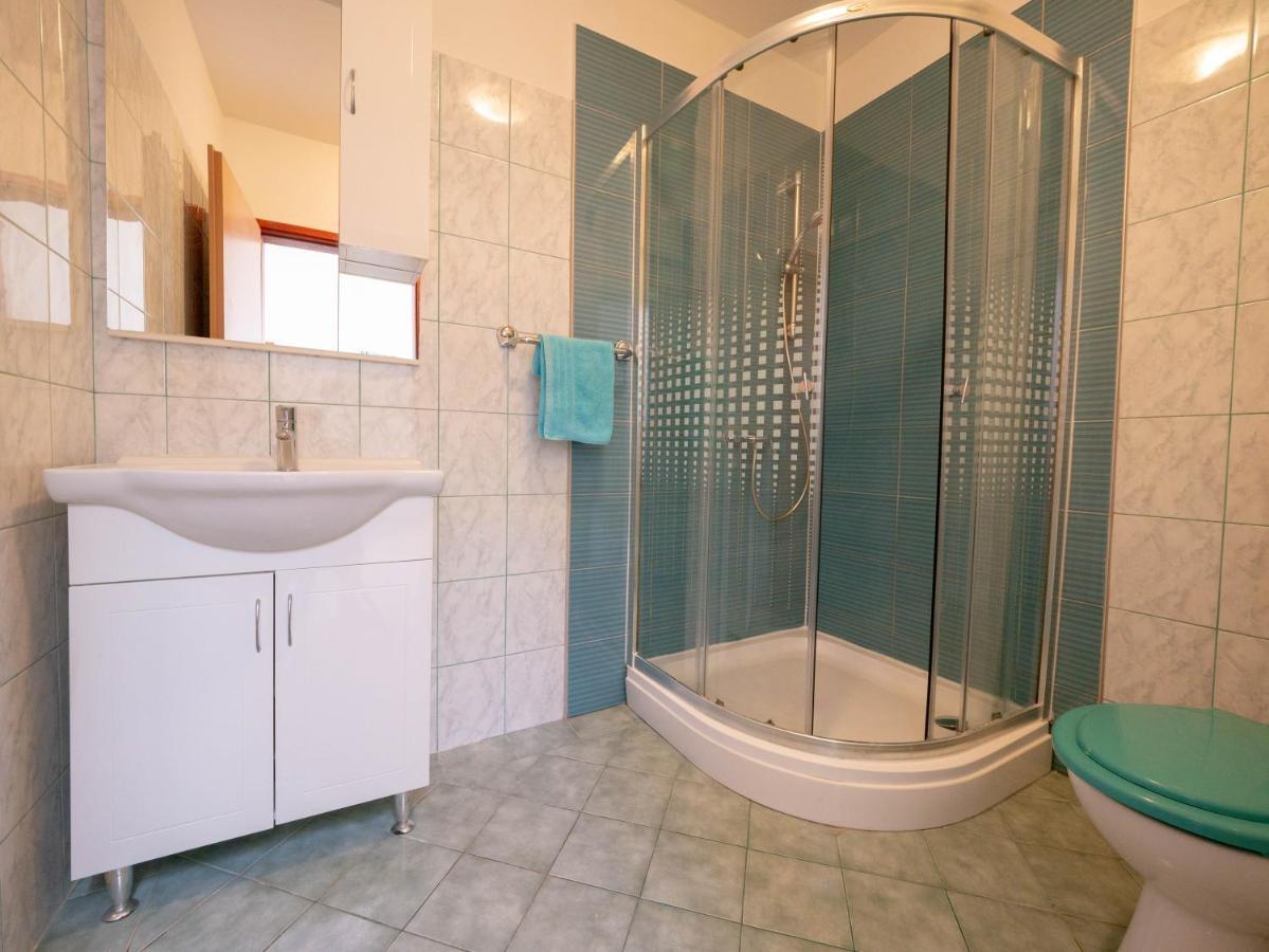 Cozy Apartment With Breakfast On Request 1 Pula Bagian luar foto