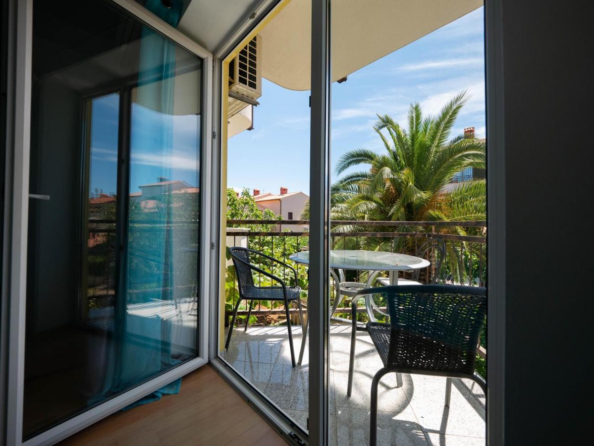 Cozy Apartment With Breakfast On Request 1 Pula Bagian luar foto
