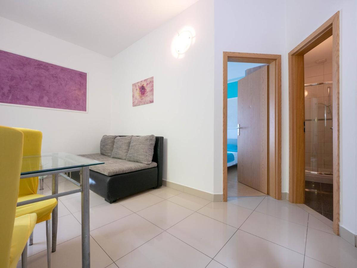 Cozy Apartment With Breakfast On Request 1 Pula Bagian luar foto