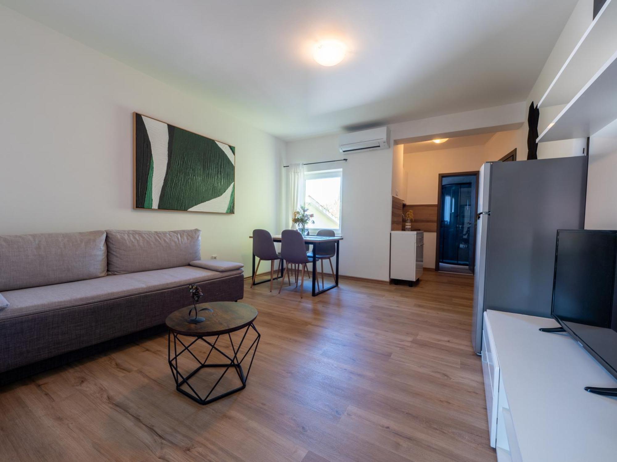Cozy Apartment With Breakfast On Request 1 Pula Bagian luar foto